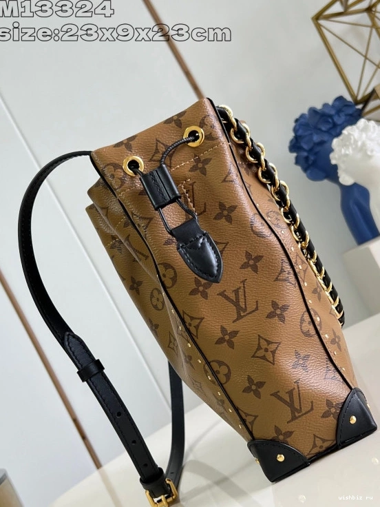 WIS Vuitton Trunk Noé Louis PM 0813
